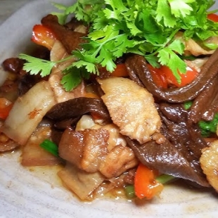 Nấm Lộc Nhung Kho Ba Chỉ